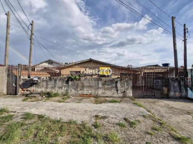 Terreno em Araucária com casa