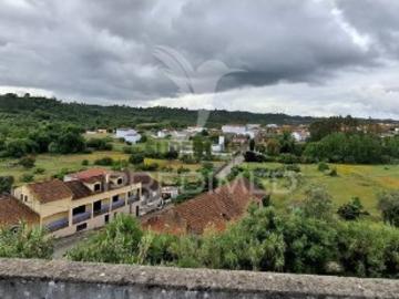 Moradia T3 em Arneiro das Milhariças