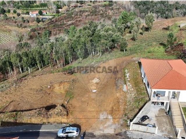 Terreno em Basto