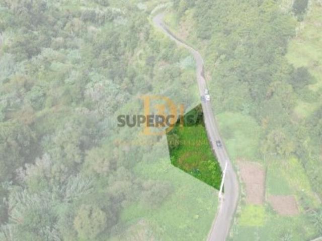 Terreno em Boaventura com Potencial de Construção e Localização Privilegiada