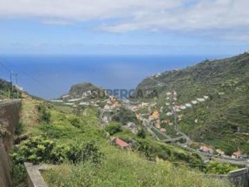 Terreno em Campanário de 561,00 m²