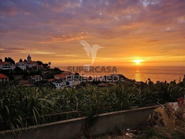 Terreno em Canhas