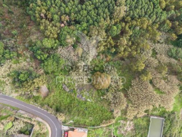 Terreno em Caniço