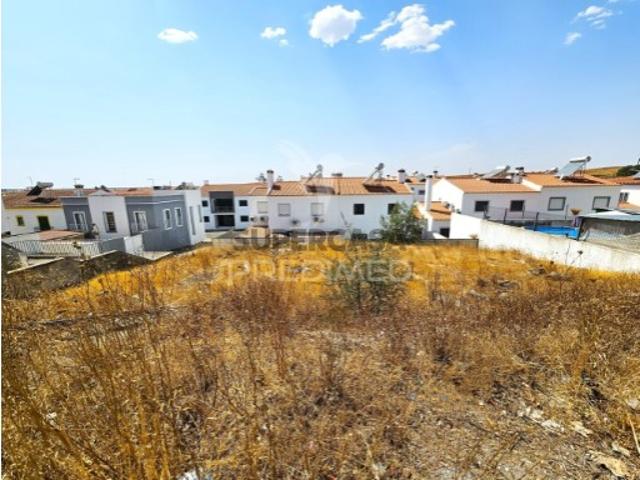 Terreno em Castro Verde e Casével