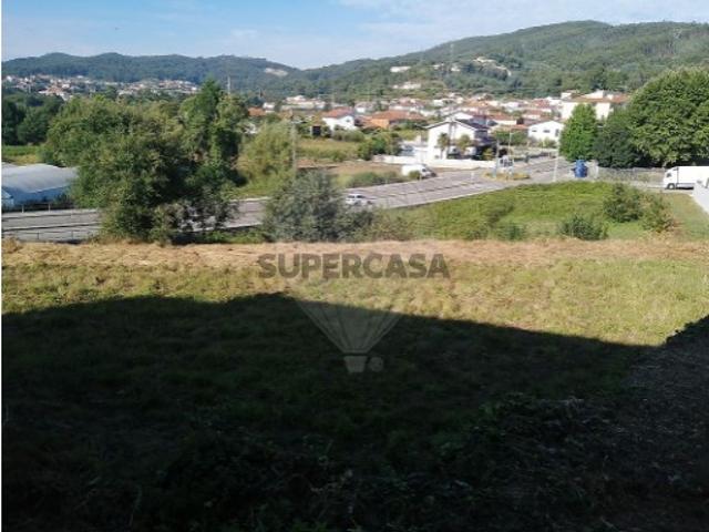 Terreno em Carregosa