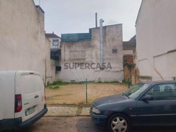 Terreno em Carregado e Cadafais