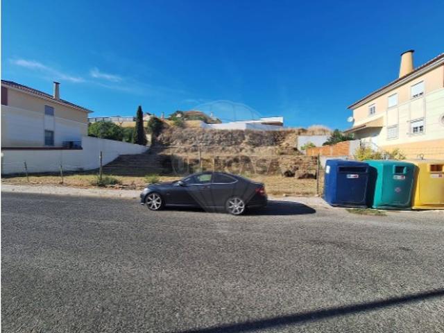 Terreno em Carregado e Cadafais
