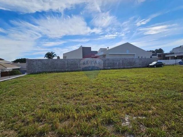 Terreno em Centro, Botucatu/SP de 720m² à venda por R$ 590.000,00