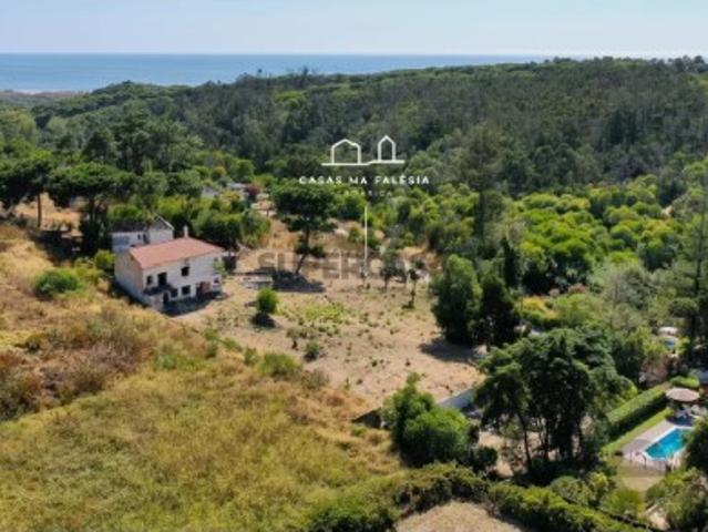 Terreno em Charneca de Caparica e Sobreda