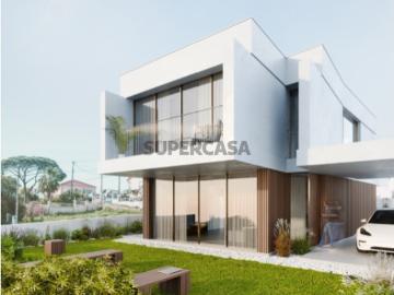 Terreno em Charneca de Caparica e Sobreda