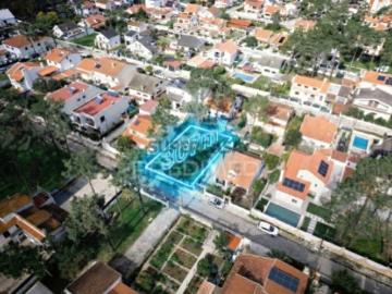 Terreno em Charneca de Caparica e Sobreda