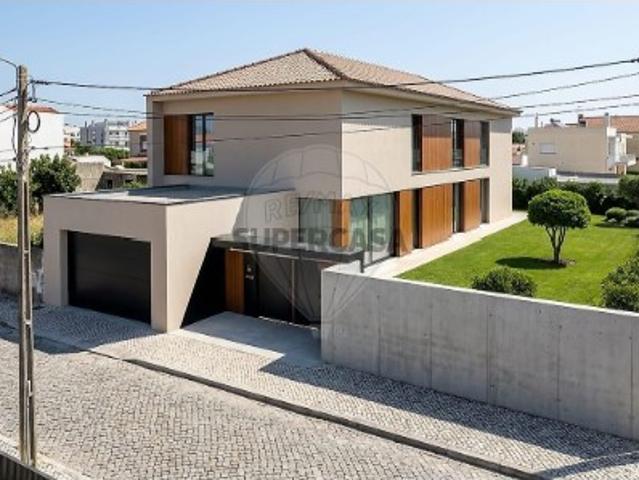 Terreno em Cidade da Maia
