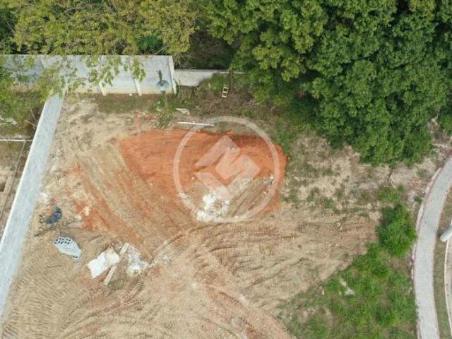 Terreno em condominio, 300m², condominio Aprisco do Vale, Jardim Paraíba, Jacareí