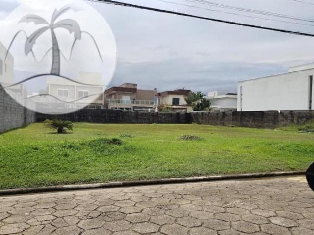 Terreno em condomínio de alto padrão Bougainville IV