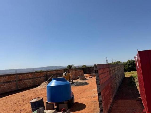 Terreno em condomínio de luxo com 360,00 m² em Rifaina SP: oportunidade única!