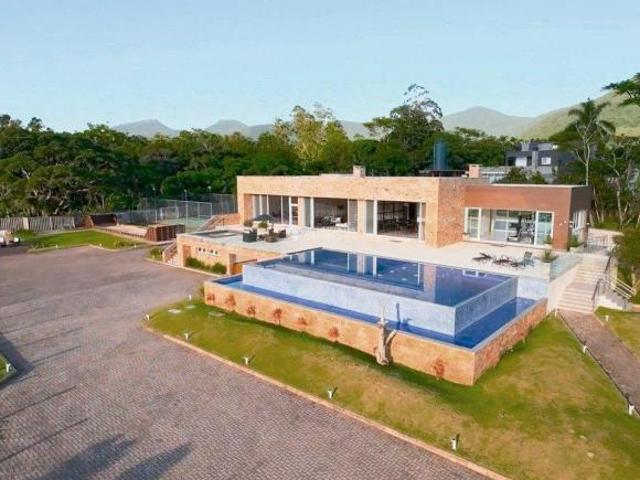 Terreno em Condomínio fechado
