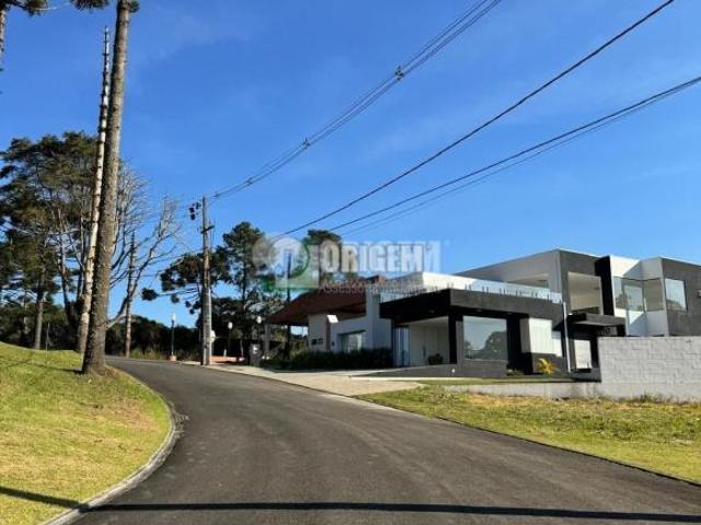 Terreno em Condomínio Fechado