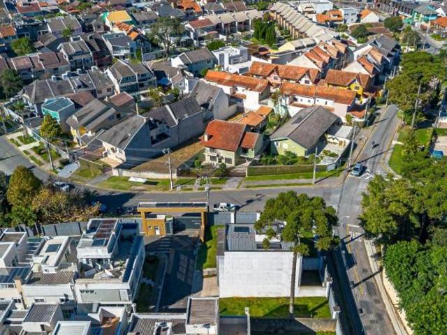 Terreno em Condomínio Fechado com Projeto Aprovado – Bairro Uberaba