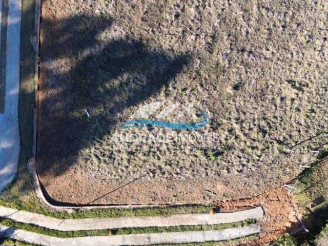 Terreno em Condomínio Fechado em Campestrinho Divinolândia