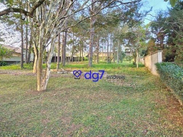 Terreno em condomínio fechado na Granja Viana 1985m. Rua Tangará