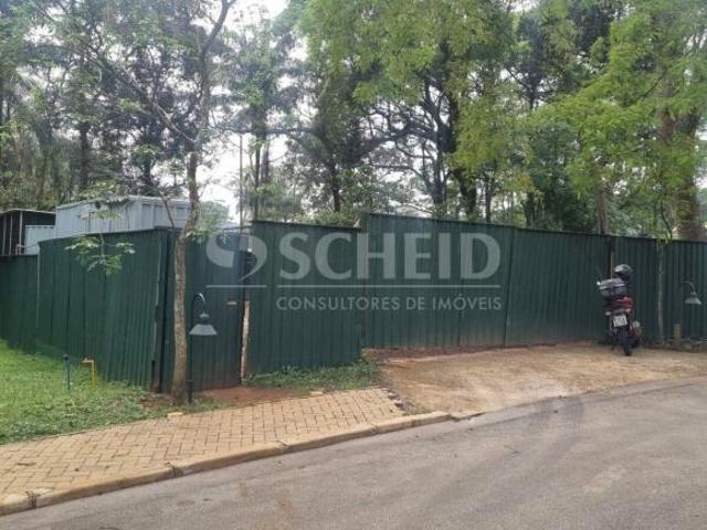 Terreno em Condomínio Fechado no Alto da Boa Vista de 819,53m2 com compensação a