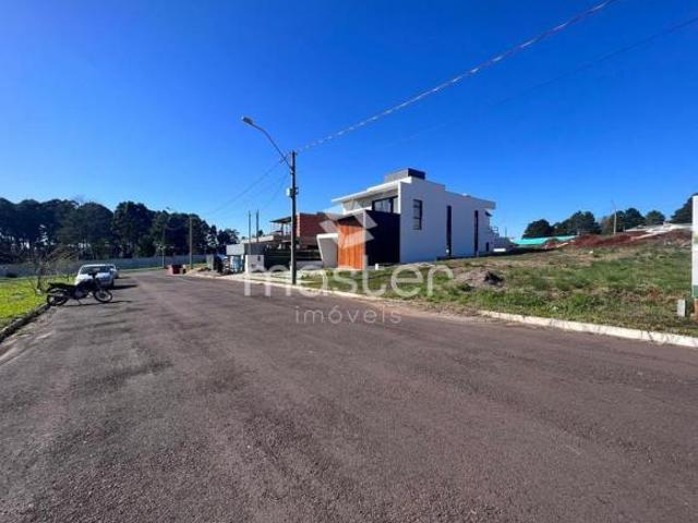 TERRENO EM CONDOMÍNIO FECHADO ROSELÂNDIA