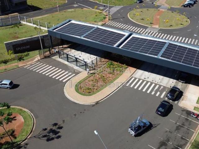 Terreno em Condomínio para Venda com 251m² no Eplenum Tresor