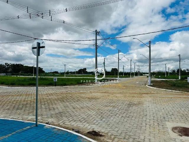 Terreno em Condomínio para Venda em Taubaté/SP Quiririm