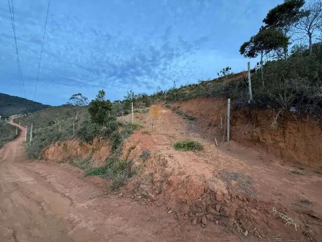 Terreno em Condomínio para Venda em Teresópolis/RJ Albuquerque