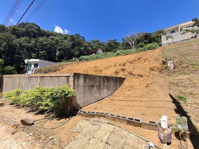 Terreno em Condomínio para Venda em Teresópolis/RJ Prata
