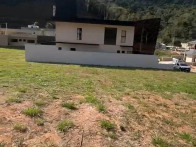 Terreno em Condomínio para Venda em Teresópolis/RJ Prata