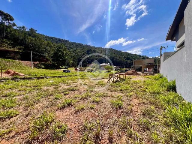 Terreno em Condomínio para Venda em Teresópolis/RJ Prata