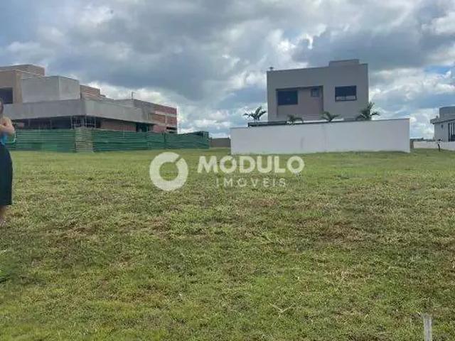 Terreno em Condomínio para Venda em Uberlândia/MG Gávea