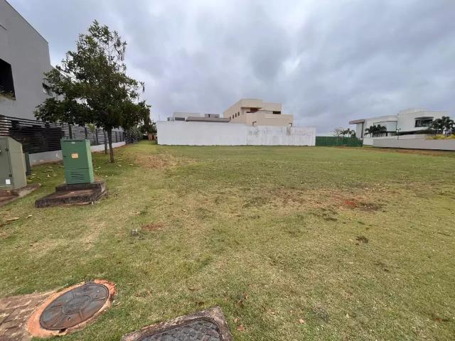 Terreno em Condomínio para Venda em Uberlândia/MG Granja Marileusa