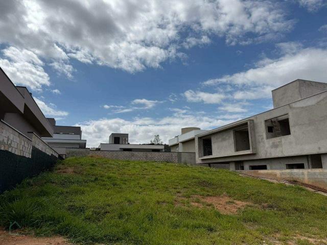 Terreno em Condomínio para Venda em Valinhos/SP Jardim Portugal