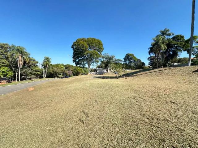 Terreno em Condomínio para Venda em Valinhos/SP Joapiranga