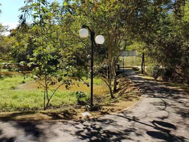 Terreno em Condomínio para Venda em Valinhos/SP Joapiranga