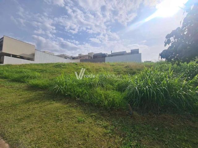 Terreno em Condomínio para Venda em Valinhos/SP Joapiranga