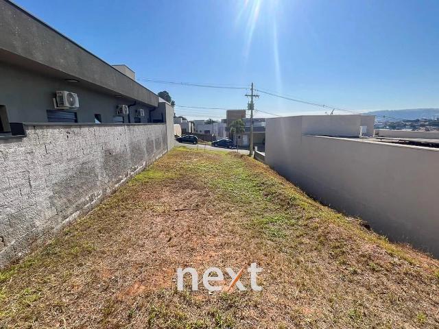 Terreno em Condomínio para Venda em Valinhos/SP Lenheiro