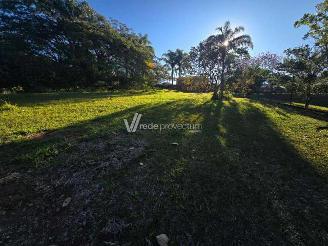 Terreno em Condomínio para Venda em Valinhos/SP Parque Lausanne