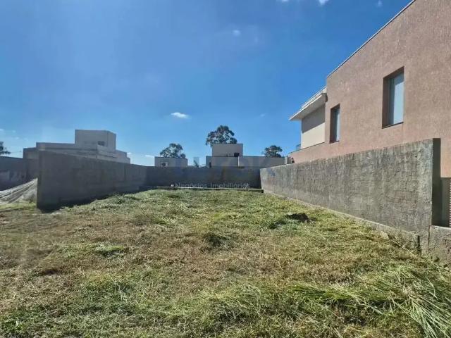 Terreno em Condomínio para Venda em Valinhos/SP Pinheiro