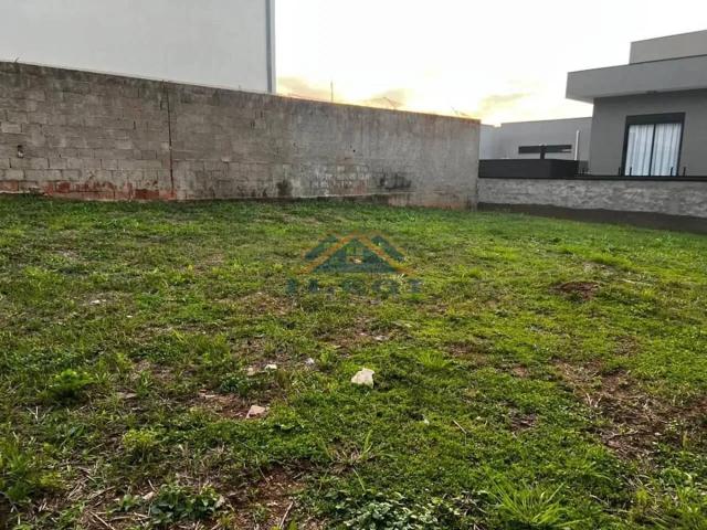 Terreno em Condomínio para Venda em Valinhos/SP Residencial Mont' Alcino