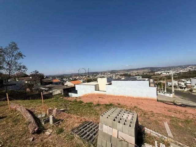Terreno em Condomínio para Venda em Valinhos/SP Residencial Vivenda das Pitangueiras