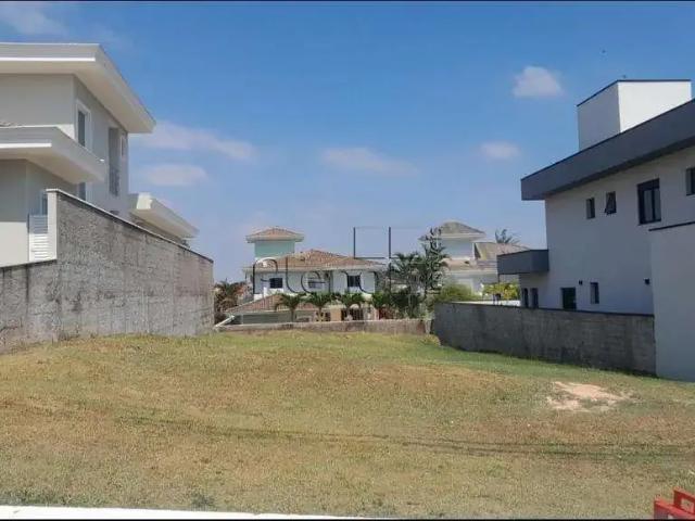 Terreno em Condomínio para Venda em Vinhedo/SP Vila Junqueira