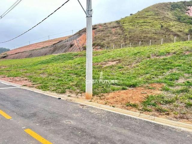 Terreno em Condomínio para Venda em Volta Redonda/RJ Casa de Pedra
