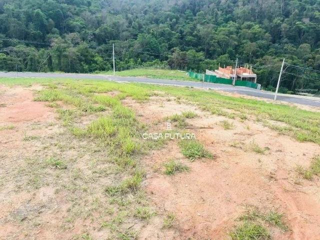 Terreno em Condomínio para Venda em Volta Redonda/RJ Casa de Pedra