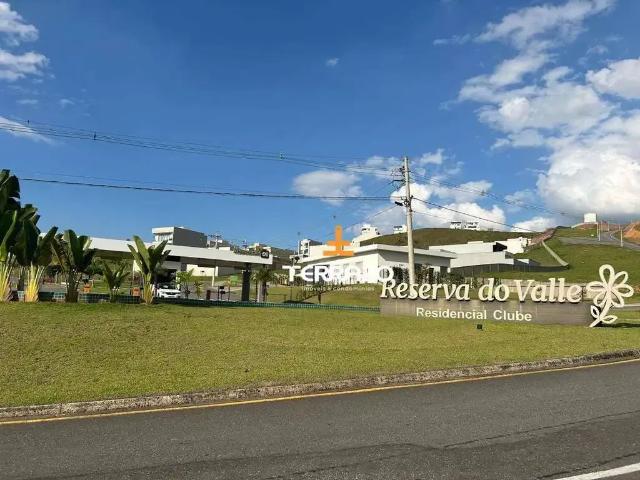 Terreno em Condomínio para Venda em Volta Redonda/RJ Casa de Pedra