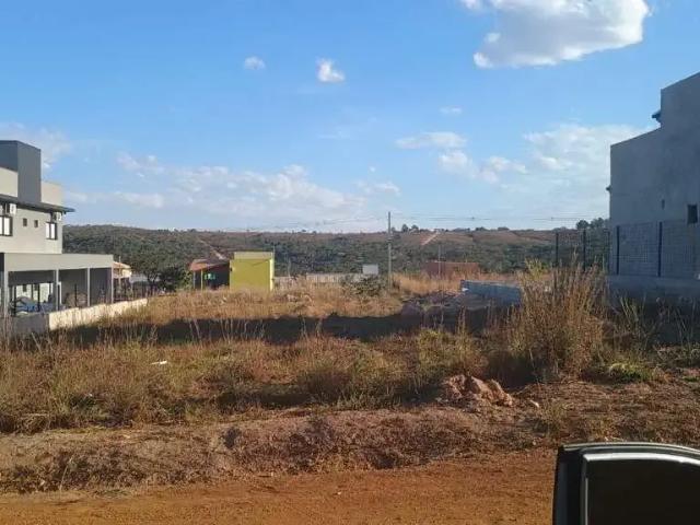 Terreno em Condomínio para Venda em Abadiânia/GO Centro