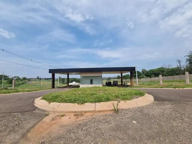 Terreno em Condomínio para Venda em Álvares Machado/SP Valência