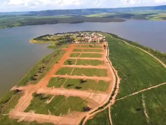 Terreno em Condomínio para Venda em Anhembi/SP Ondas Grandes